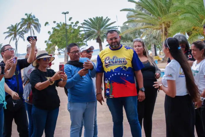 En un tour de prensa, el alcalde de Colina, Rubén Darío Molina, realizó un recorrido por las principales obras junto a los periodistas.