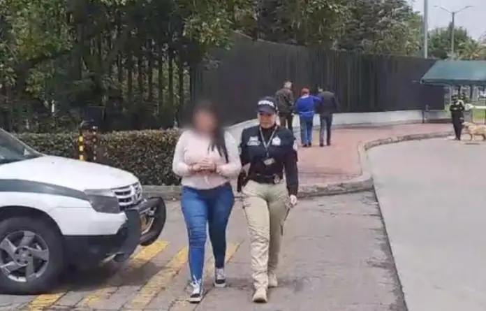 Una mujer Venezolana capturada este jueves en Bogotá, Colombia, por trata de personas tenía alerta roja de la Interpol.