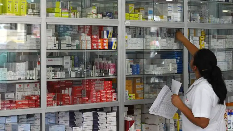Sector farmacéutico reporta 96 % de abastecimiento
