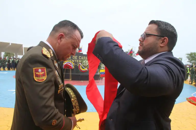 El gobierno regional rindió honores en la plaza Bicentenario Coro por la conmemoración de los 214 años de la Declaración de Independencia de Venezuela.