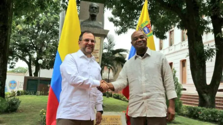 Gil: Venezuela y Colombia listas para consolidar proyectos de prosperidad