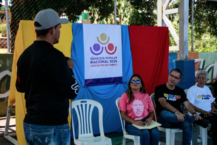 Se desarrolló en el estado Falcón un encuentro de trabajo voceros comunales de diferentes municipios y Jorge Arreaza sobre la consulta popular.