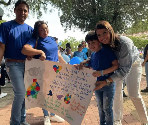 Por el Día Mundial de la Concientización sobre el Autismo, el Centro de Desarrollo de la Calidad Educativa del estado Falcón, realizó una caminata.