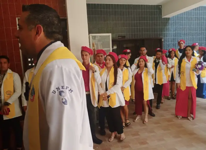 La Universidad de la Salud Hugo Chávez celebró la décima tercera graduación de 51 médicos integrales comunitarios con una asignación de puestos de trabajos.