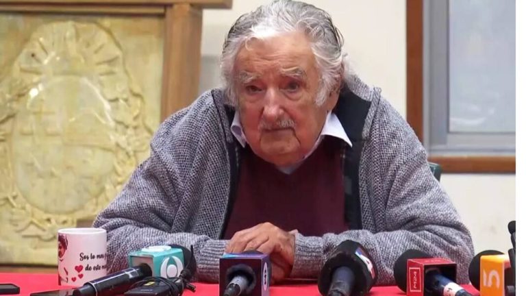 “Pepe” Mujica anuncia que tiene un tumor en el esófago