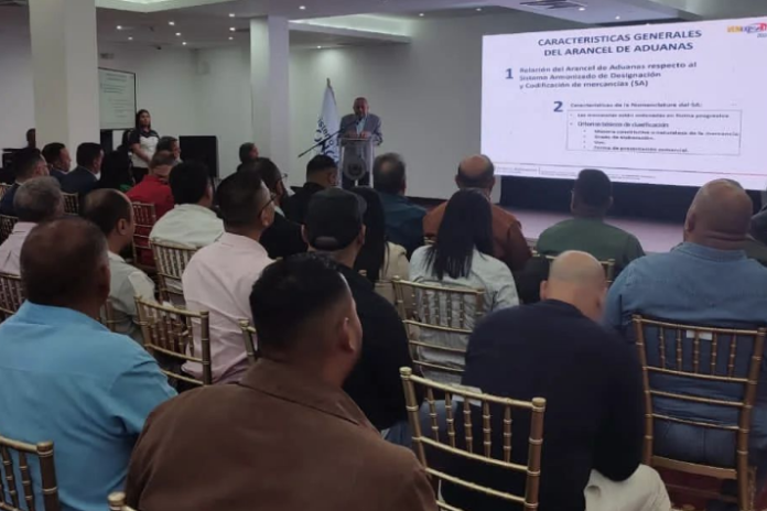 Punto Fijo se convirtió en el punto de encuentro de empresarios y productores para capacitarse sobre el proceso de exportación de productos venezolanos.