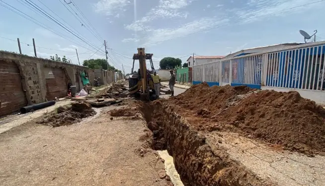 El compromiso del alcalde Henry Hernández hizo que cumpliera con la intervención de más de 80 metros de colector para dar solución al problema de agua servida.