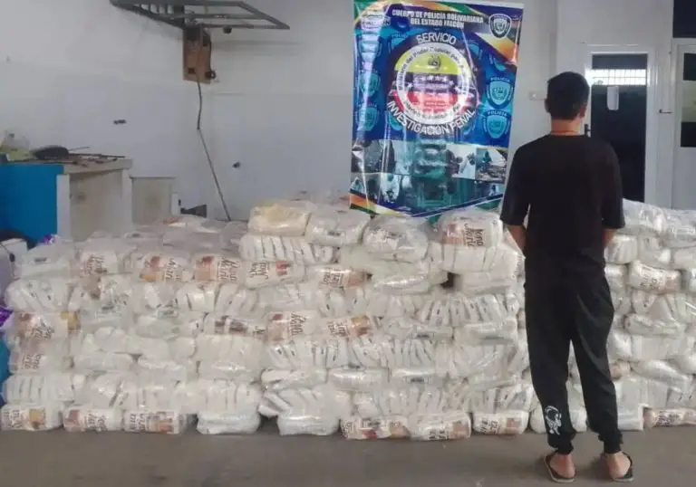Detenido comerciante chino, vendía harina de trigo vencida