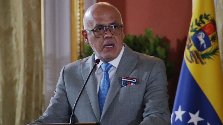 Jorge Rodríguez denunció bloqueo mediático contra Nicolás Maduro