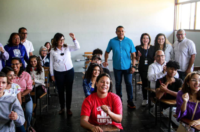 El núcleo Punto Fijo de la Universidad del Zulia inició este miércoles con la entrega del módulo A completamente rehabilitado por la Misión Venezuela Bella.