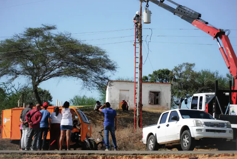 Ponen en Guaibacoa un transformador de 50 KVA a través del 1X10