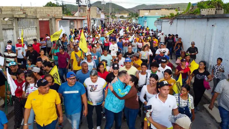 José Brito en Cumaná: “Para los que piden debates, vengan conmigo, el debate está en la calle”