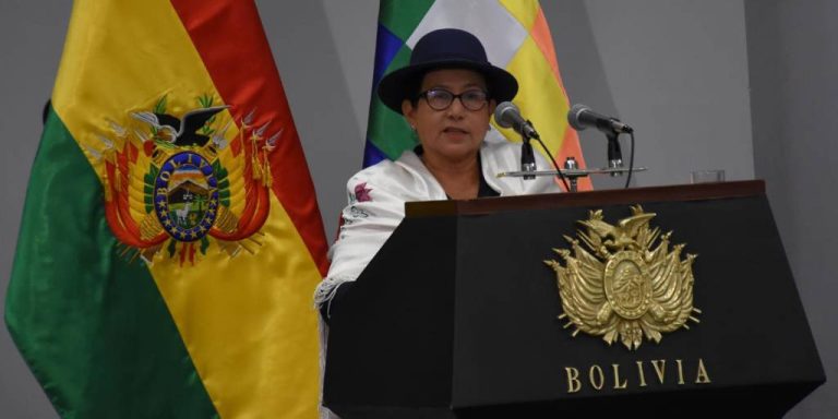 Canciller de Bolivia denuncia ante la comunidad internacional golpe de Estado
