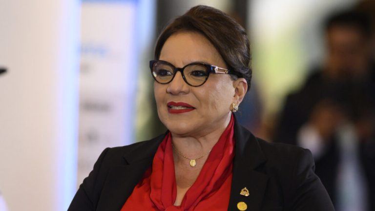 Presidenta de Honduras convoca reunión de “urgencia” de la Celac 