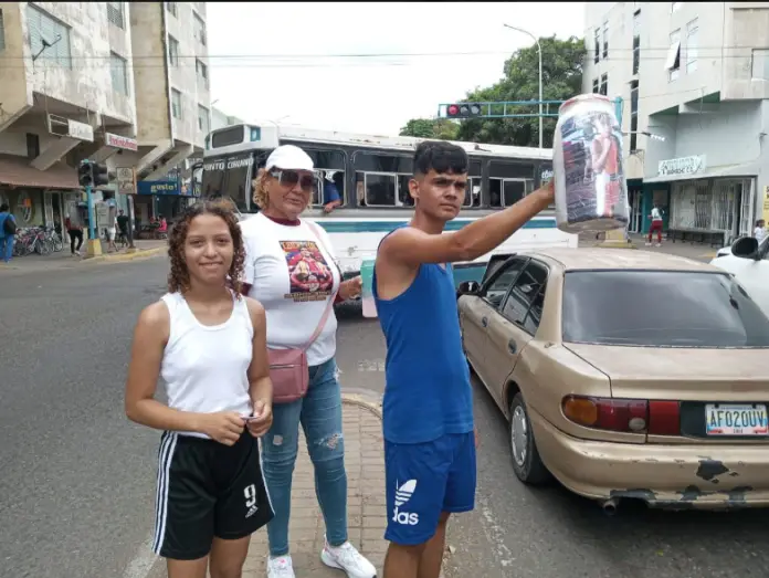 Este viernes en cuatro puntos de la ciudad de Coro se activaron los miembros de la comunidad boxística para ayudar a los gastos médicos de Aldison José Estrella