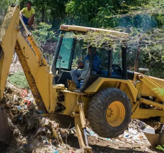 La Alcaldía del municipio Colina ejecuta trabajos de limpieza de quebradas, así como cauces de ríos, para minimizar los riesgos ante la llegada de las lluvias.