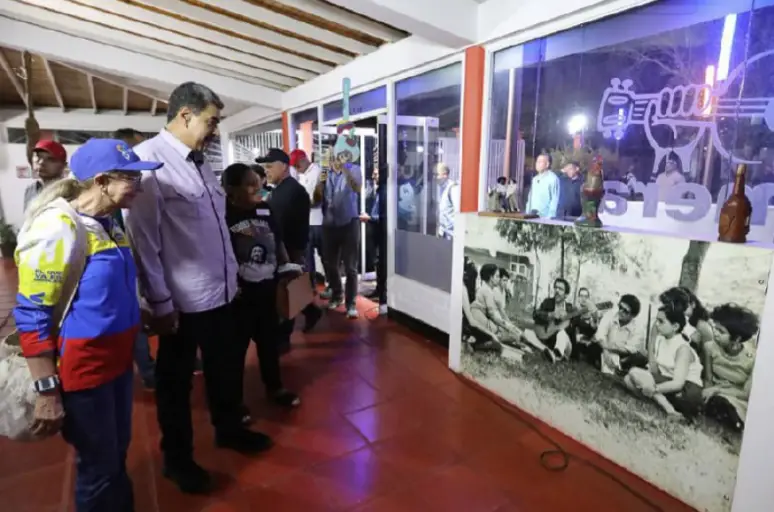 La visita de Maduro a Falcón cerró en la casa museo Alí Primera, desde donde anunció la transformación de la comunidad y la creación de un circuito radial.