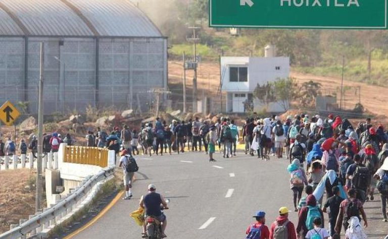 Más de 370.000 migrantes venezolanos transitaron por México en 5 meses