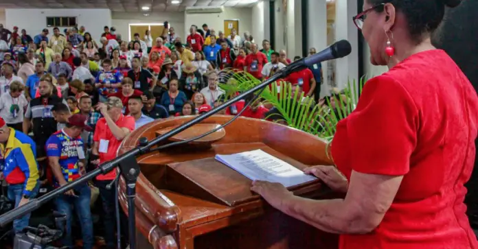 En el marco de las 7 Transformaciones, cinco generaciones del PSUV sostuvieron el primer Encuentro Regional occidental para ratificar la revolución.