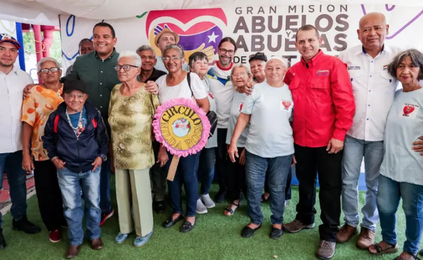 Con el programa "Más años, más amor" este sábado asistió a 160 abuelos de Coro dentro de la Gran Misión Abuelas y Abuelos de la Patria.