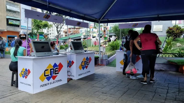 CNE activa puntos de feria electoral en el país