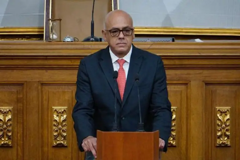 Jorge Rodríguez pide al Ministerio Público encarcelar a María Corina y a Edmundo González