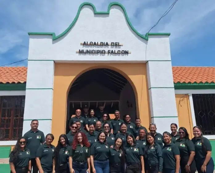 Alcaldía del municipio Falcón abrió sus puertas renovada y embellecida