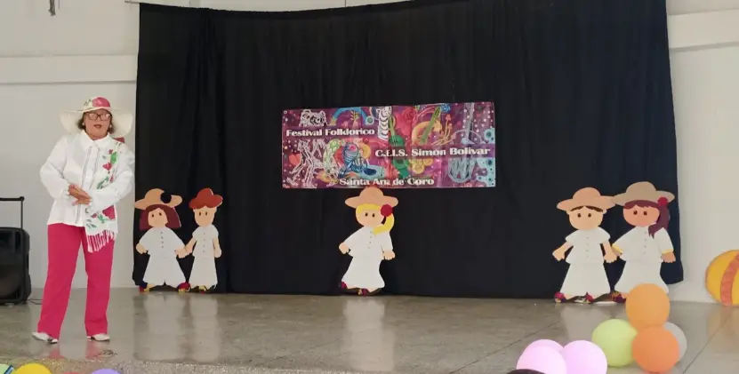 Con la emoción y la alegría que caracteriza a los niños, los estudiantes del Ceis Simón Bolívar llevaron a cabo el Festival Folklórico 2024.