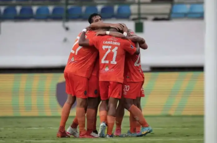 l Deportivo La Guaira consiguió su tercera Copa Venezuela al ganar 1-0 en un disputado encuentro ante Metropolitanos este pasado sábado.