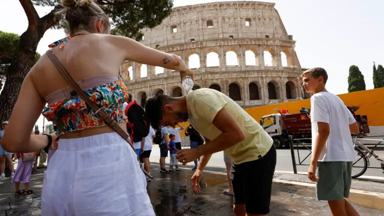 Mueren tres adultos mayores por fuerte ola de calor en Italia
