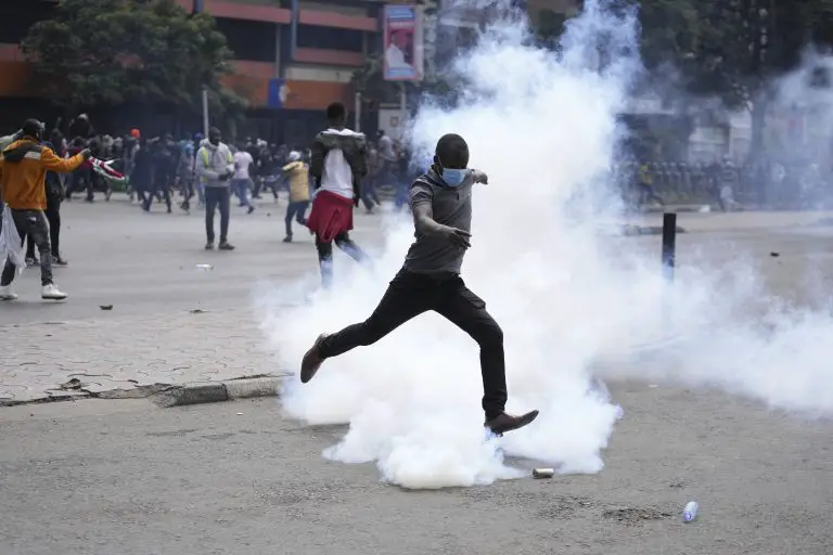 Continúan en Kenia manifestaciones antigubernamentales