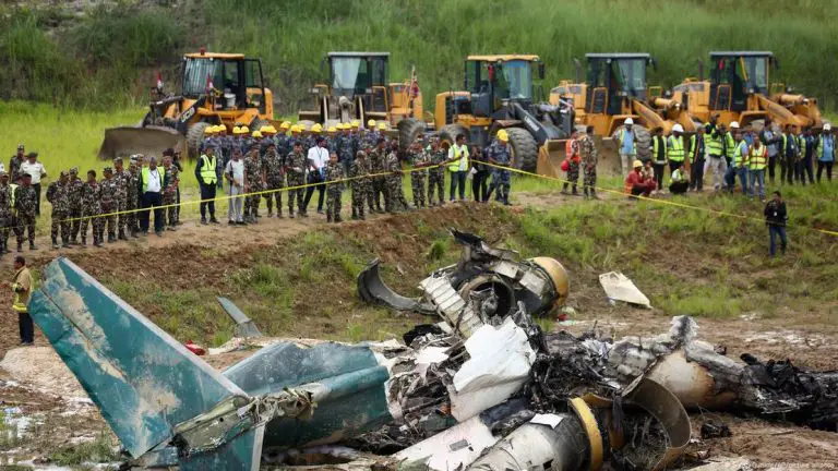 Dieciocho personas mueren en accidente de avión en Nepal