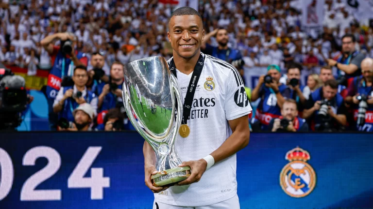 Exitoso debut de Kylian Mbappé con el Real Madrid