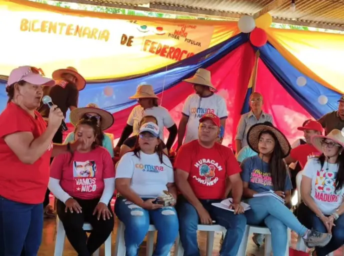 Este jueves los comuneros de los municipios Unión, Petit y Federación, de la Sierra falconiana tuvieron una asamblea comunera previa a la Consulta Popular.