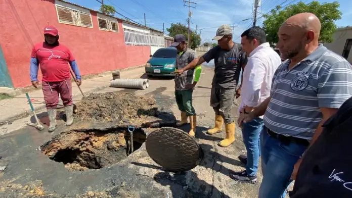 Tras los reportes de los vecinos del sector, el alcalde Henry Hernández dio respuesta a habitantes de Cruz Verde, a través del Plan Miranda Sin Botes.