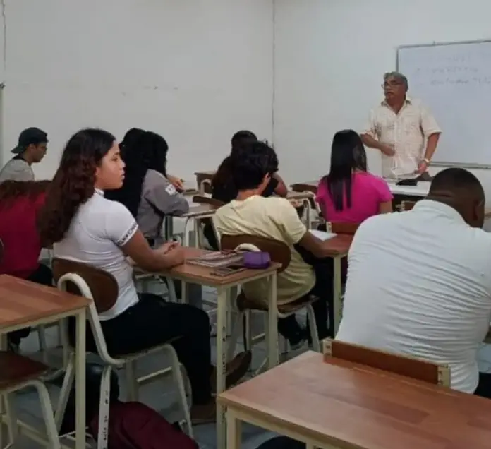 Este lunes 12 de agosto iniciaron los Cursos Intensivos Universitarios Uptag 2024, con la afluencia de más de 800 estudiantes distribuidos en 35 secciones.