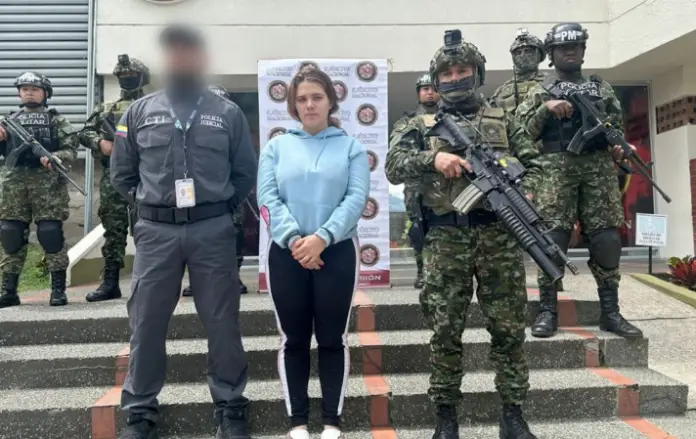 En Colombia, las autoridades han arrestado a una mujer venezolana de 30 años señalada como una de las líderes de una red transnacional de trata de personas.