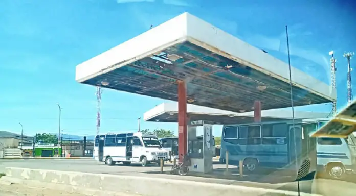 La estación de servicio de Coro, ubicada en el kilómetro 7, hoy reanudó sus operaciones para el suministro de combustible a los transportistas.