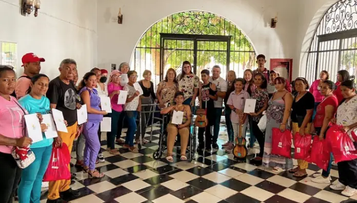 Durante la entrega de aportes sociales a cerca de 40 personas, como parte del programa social “Miranda Contigo”, ofreció un balance positivo de las atenciones.