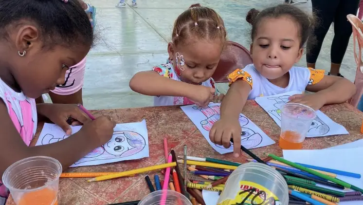 En el marco de las fiestas patronales de San Roque, la Alcaldía del municipio Miranda llevó alegría, diversión y amor a los niños de Bejuquero.