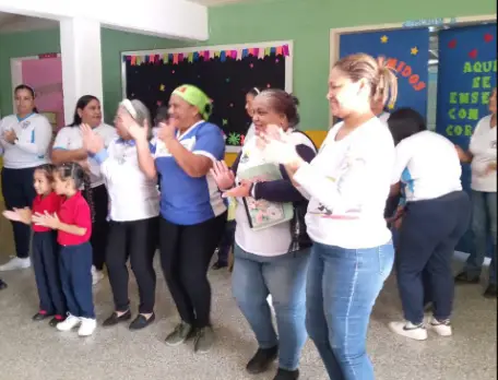 El Centro de Educación Inicial Socialista Simón Bolívar en Coro, dio la bienvenida a sus 302 pequeños con actividades recreativas y lúdicas.