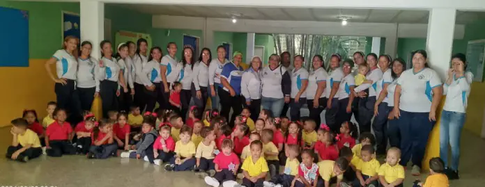 El Centro de Educación Inicial Socialista Simón Bolívar en Coro, dio la bienvenida a sus 302 pequeños con actividades recreativas y lúdicas.