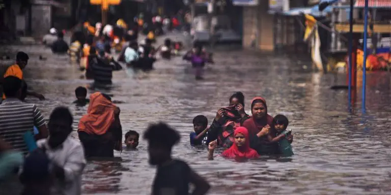 Intensas lluvias en la India dejan 58 muertos