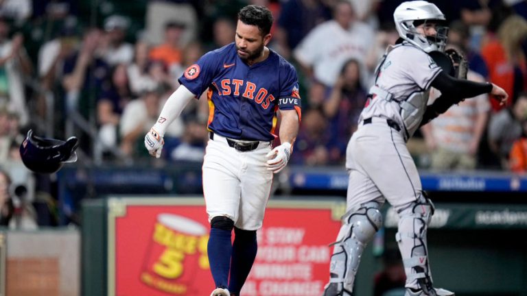 Astros esperan que Altuve no tenga una lesión seria