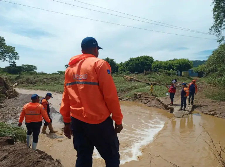 Gobierno de Falcón se mantiene alerta ante lluvias