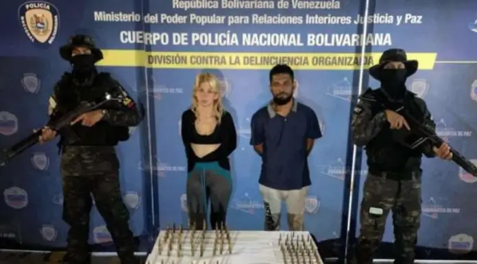 Este jueves, autoridades de la PNB llevaron a cabo la detención de una pareja en la Maternidad Concepción Palacios, a quienes le encontraron 192 balas.