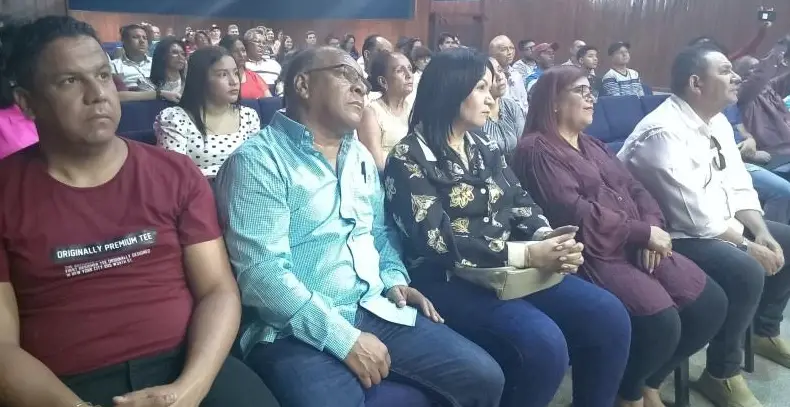 Como parte de las celebraciones por el 65 aniversario del Inces Falcón, el centro de formación socialista “Francisco de Miranda” entregó de certificados.