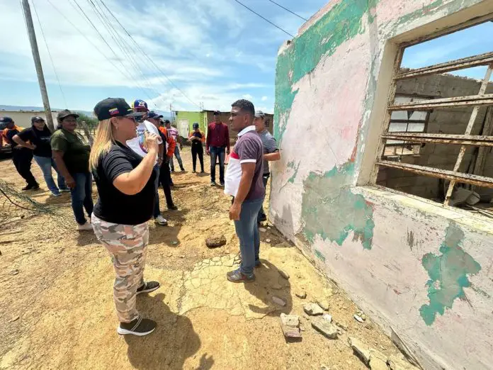 Tras los fuertes vientos registrados en la entidad, la fuerza trabajadora de Corpoelec restableció el servicio eléctrico en la jurisdicción colinense.