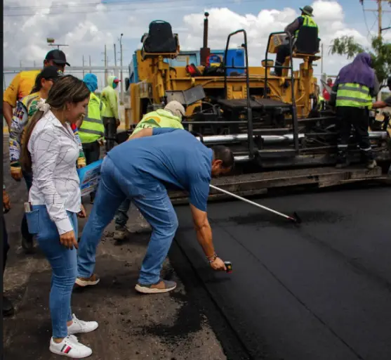 El gobernador Víctor Clark supervisó los avances de la rehabilitación integral que realiza la Misión Venezuela Bella en el núcleo El Sabino de la Unefm.