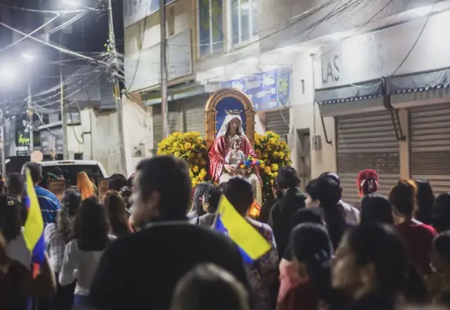 Para honrar los 72 años de coronación de la Virgen de Coromoto, la paraguanera Diócesis de Punto Fijo realizó una misa junto a la feligresía católica.